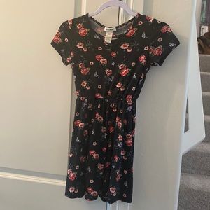 Girl’s size 12 dress EUC